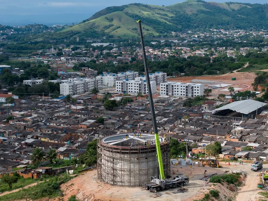GUINDASTES DE ALTA CAPACIDADE PARA INFRAESTRUTURA
